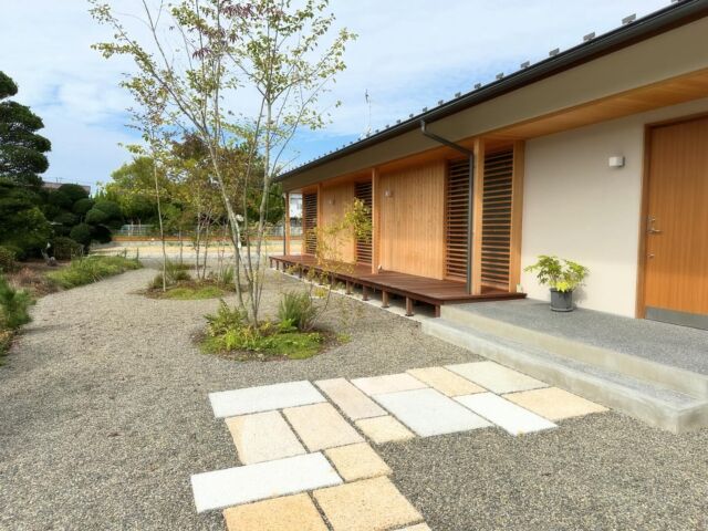〜良い家で、暮らそう〜
福島県のyoie建築舎です。
住まいに関すること、何でもご相談下さい。

いわき市「西郷町の家」
UA値0.28

#住宅 #注文住宅 
#住宅設計 #インテリア
#エクステリア
#外構 #庭づくり
#雑木の庭
#木の家 #無垢材
#塗り壁 
#パッシブデザイン 
#高気密高断熱 
#工務店 #設計事務所 
#福島県 #白河市 #西郷村
#yoie建築舎 #ヨイエ建築舎
#yoie